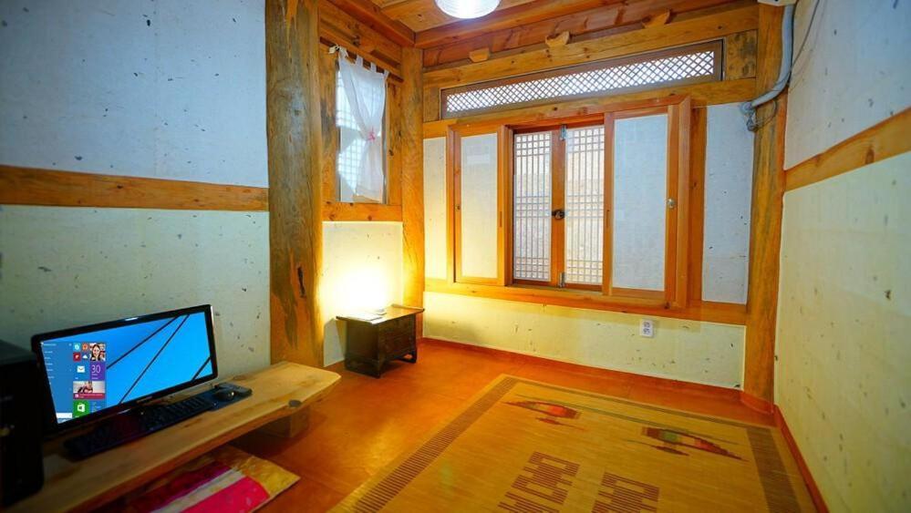 Kumwondang Jeonju Hanokstay Esterno foto